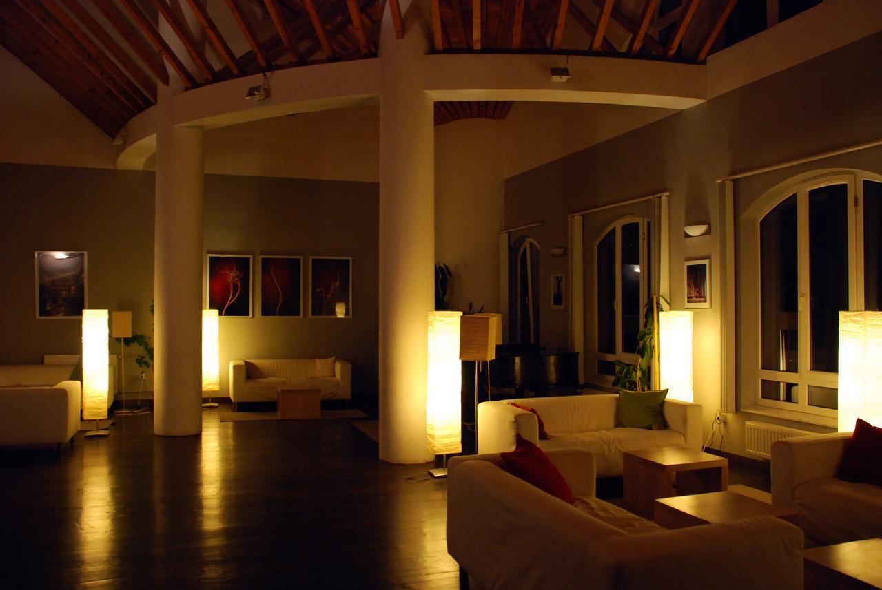 The Zen Hotel - Posticum Орадя Экстерьер фото